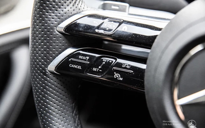 Mercedes-Benz Klasa E cena 249900 przebieg: 9893, rok produkcji 2022 z Władysławowo małe 301